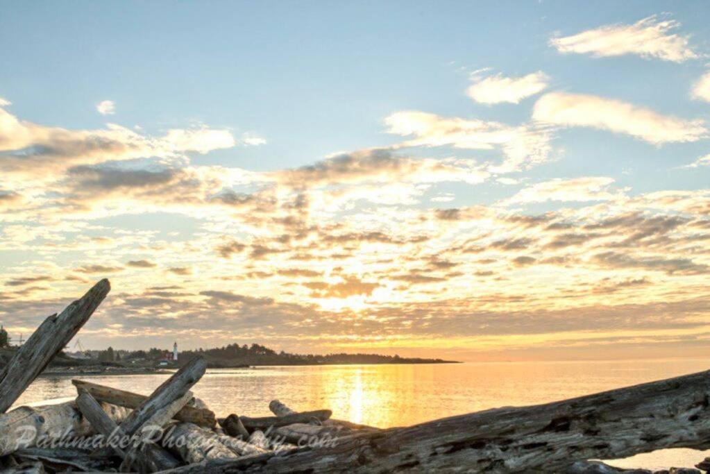 Appartamento Esquimalt Lagoon Life Victoria Esterno foto